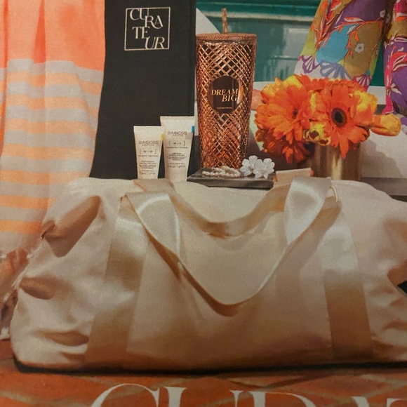 NWT Alfami Weekender in ivory by Rachel Zoe - Picture 5 of 6